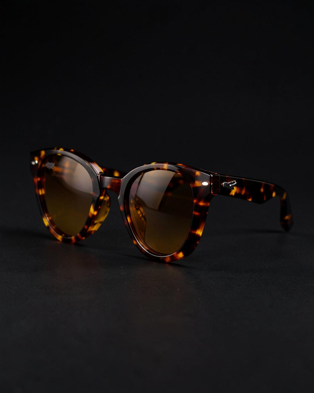 SHADES 5